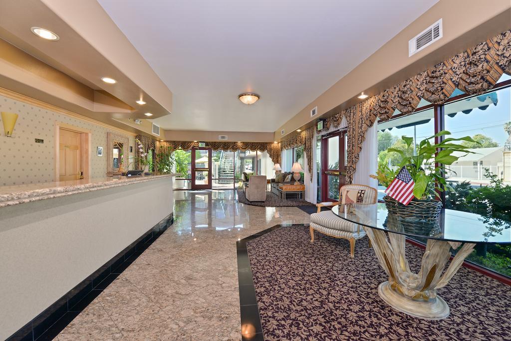 Tarzana 3* Los Angeles
