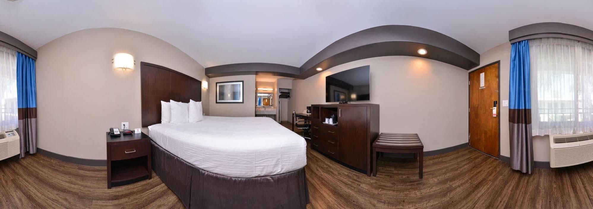 Hotel Tarzana Los Angeles